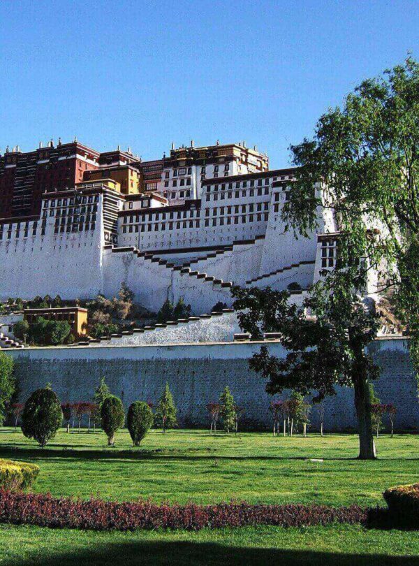 JANXII TOURS & TRAVELS | CABS SERVICES | TOURS PACKAGES FOR VARANASI, PRAYAGRAJ, AYODHYA | BOAT RIDE | TOUR GUIDE |
