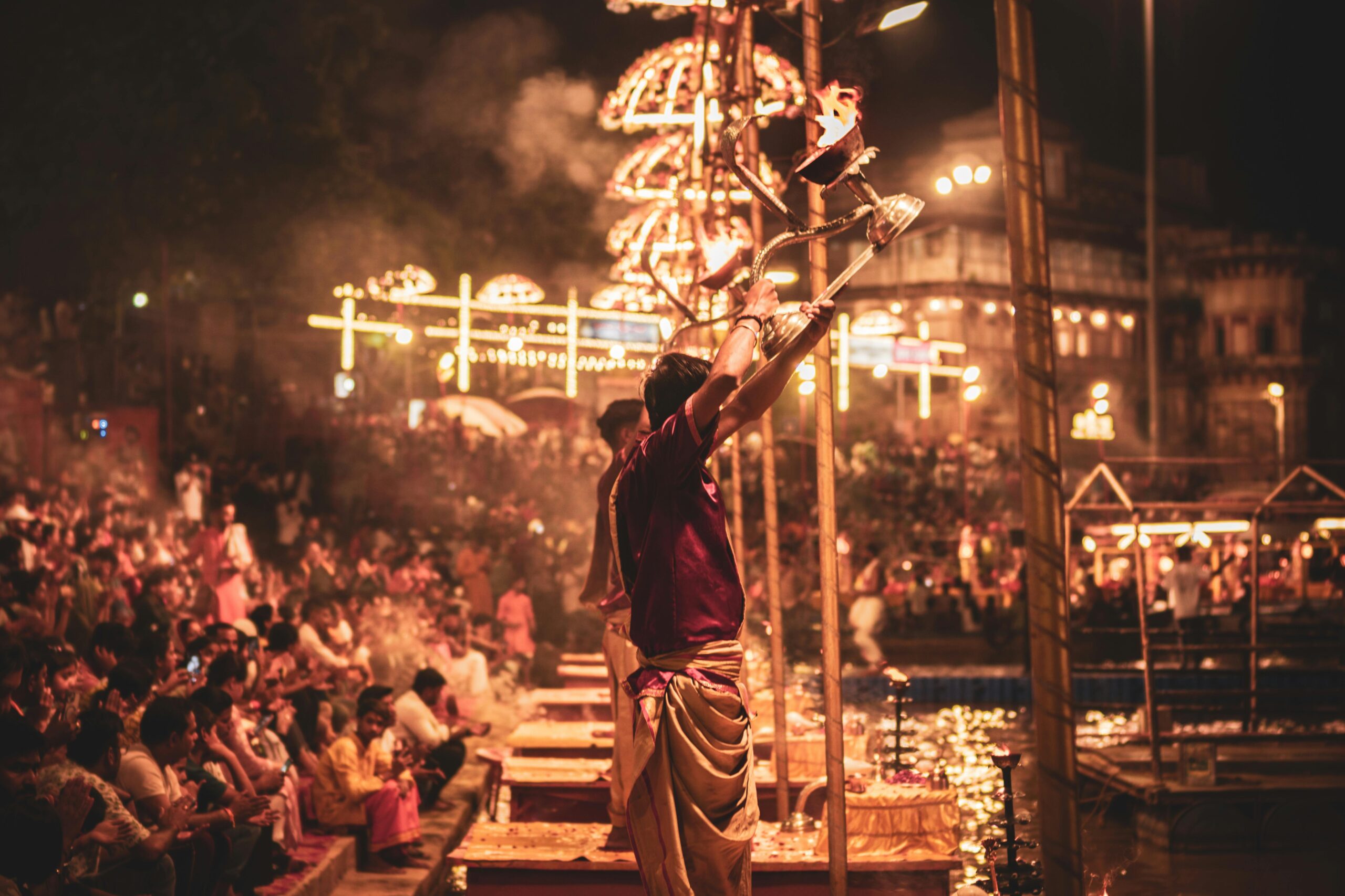 JANXII TOURS & TRAVELS | CABS SERVICES | TOURS PACKAGES FOR VARANASI, PRAYAGRAJ, AYODHYA | BOAT RIDE | TOUR GUIDE |
