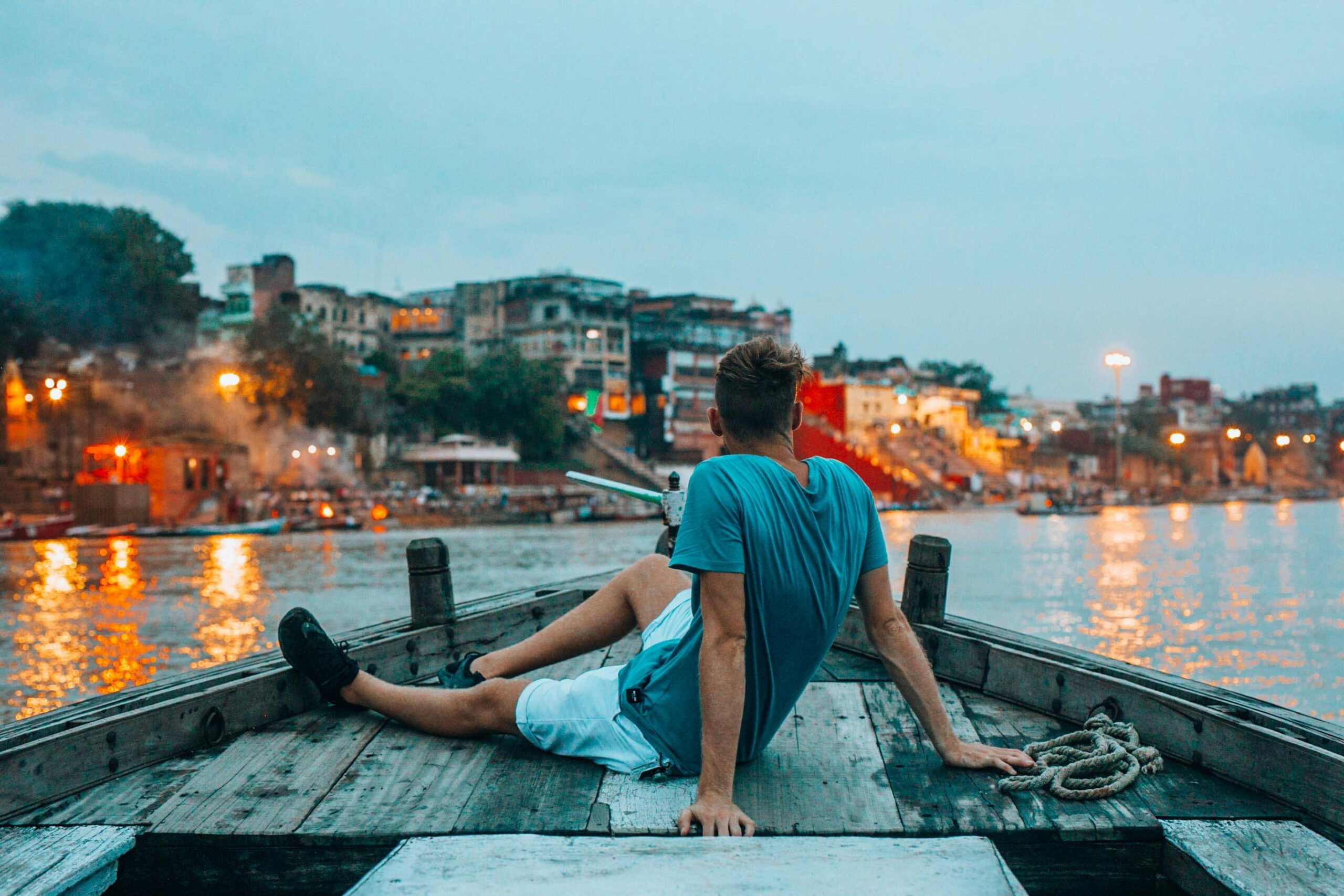 JANXII TOURS & TRAVELS | CABS SERVICES | TOURS PACKAGES FOR VARANASI, PRAYAGRAJ, AYODHYA | BOAT RIDE | TOUR GUIDE |